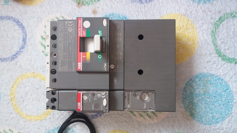 ABB EARTH  LEAKAGE CIRCUIT BREAKER  T1N160TMD160FFC 4P+RC221