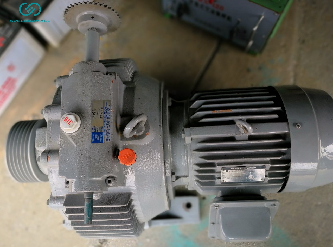 TOSHIB 3P INDUCTION MOTOR  （adjustable speed) 7.5KW