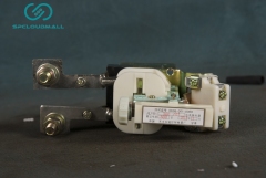 CURRENT RELAY   JL15-11 300A