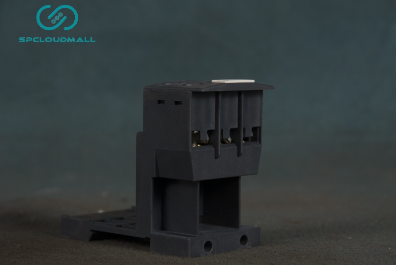 RELAY  PEDESTAL LAD7B106