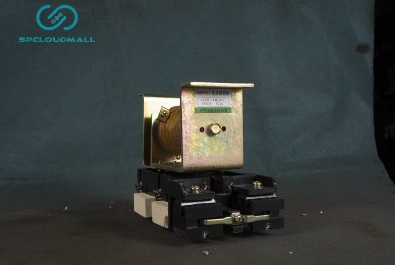 DC CONTACTOR   CZO-15020 COIL DC220V