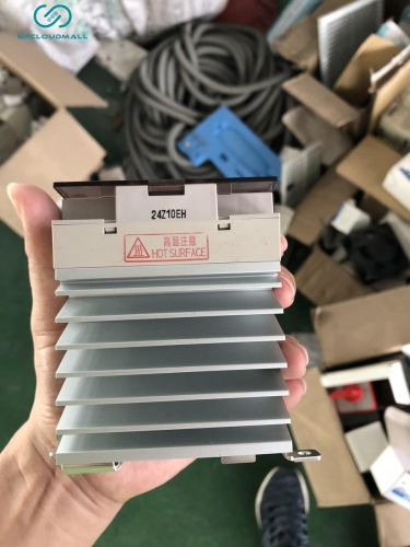 OMRON SOLID- STATE RELAY  G3PE-545B