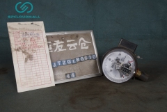 ELECTRO CONNECTING PRESSURE GAUGE  YX-100 0～40MPa