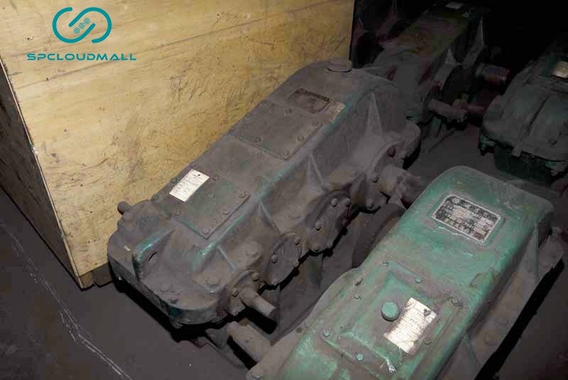 CYLINDRICAL GEAR REDUCER ZS65-1
