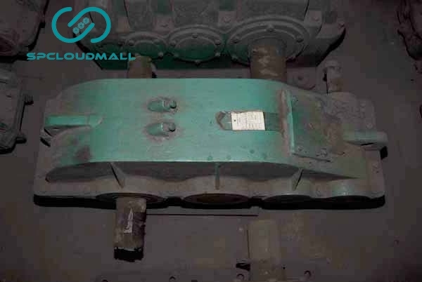 CYLINDRICAL GEAR REDUCER ZSC600-31.5-3