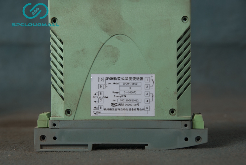 TEMPERATURE TRANSMITTER SFGW-1666D R 1INPUT  2OUTPUT