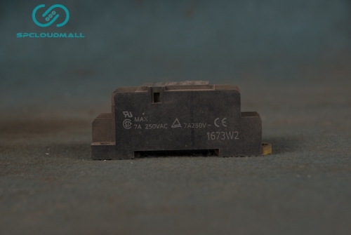 RELAY PEDESTAL 1673W2