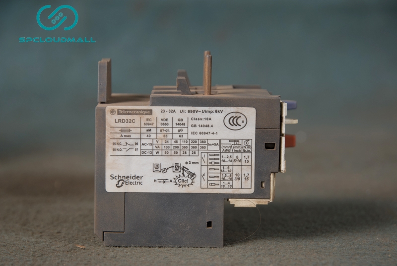 SCHNEIDER LOAD RELAY   LRD21C12-18