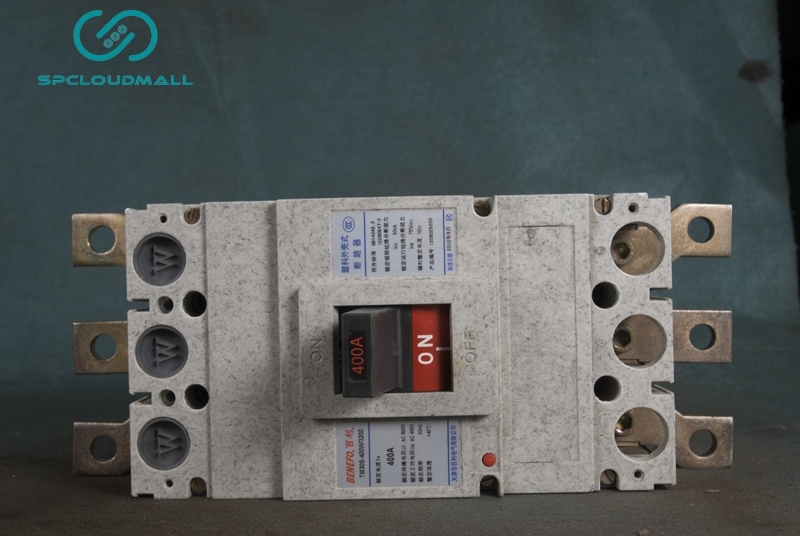 MOULDED CASE CIRCUIT BREAKER    TM30S-400W3200