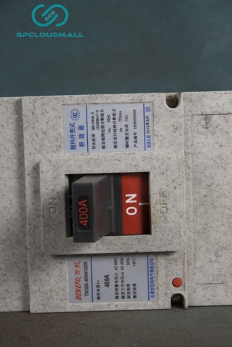 MOULDED CASE CIRCUIT BREAKER    TM30S-400W3200