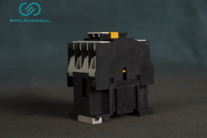 RELAY CA2-DN40MY2N AC220V
