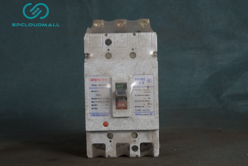 BREAKERTM30H-100W-3300 80A