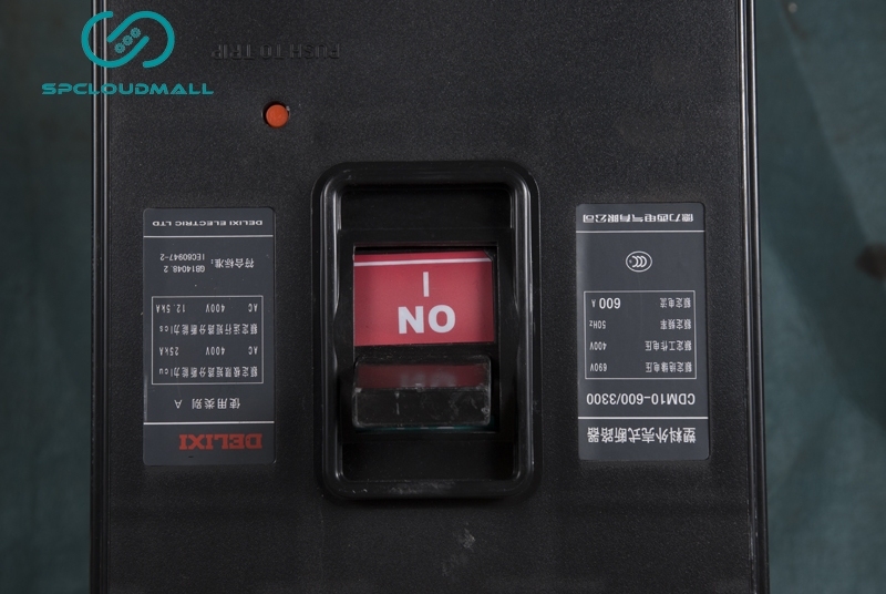 AIR CIRCUIT BREAKER LDM10-600A