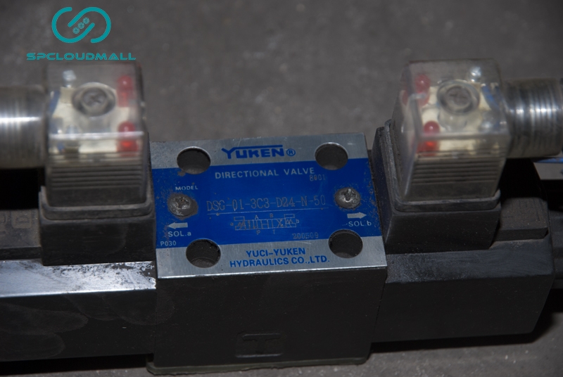 SOLENOID VALVE  DSG-01-3C3-D24-N-50
