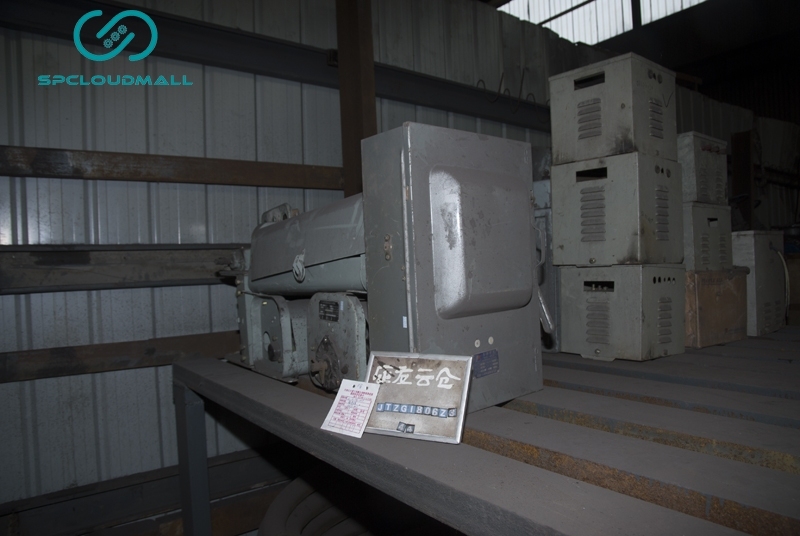 UNIVERSAL CIRCUIT BREAKER TW30-2000L1250A380V