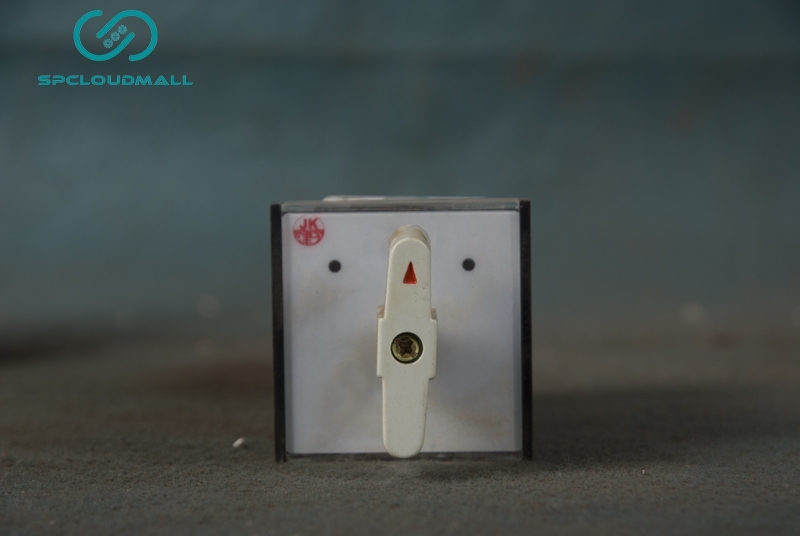 CHANGE OVER SWITCH  LW12-162