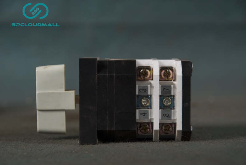 CHANGE OVER SWITCH  LW12-162