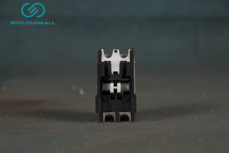 AUXILIARY CONTACT  F4-11