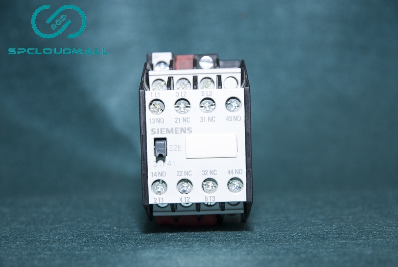 SIEMENS CONTACTOR 3TF4122-0XQ0 AC-3 5.5KW 400V Us AC 380V