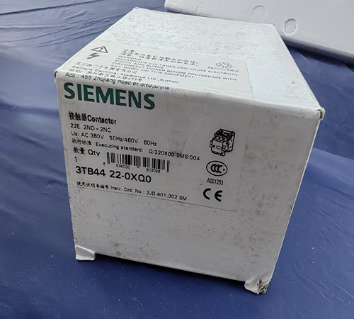 Siemens Contactor 3TB44 22-0XQ0
