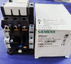 Siemens Contactor 3TB44 22-0XM0