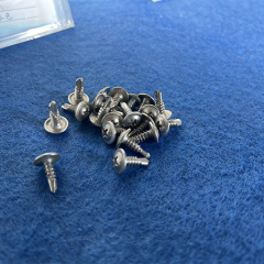 Flat head Phillipes self-drilling screw