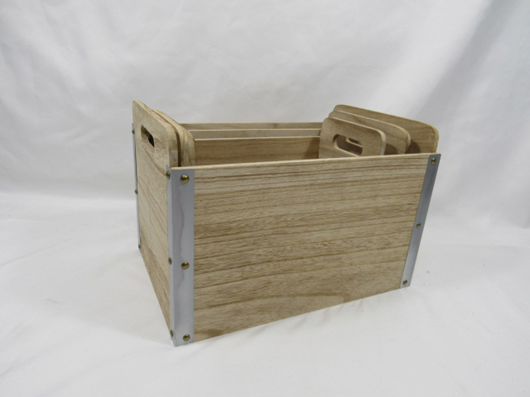 wooden crate,gift basket,wooden box