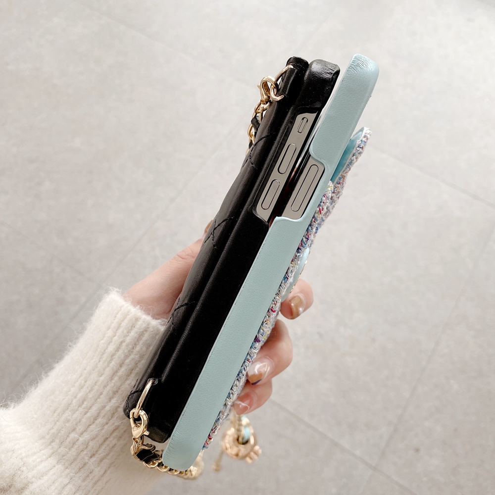 シャネル iPhone15/14 Pro Maxケース チェーンストラップ付き CHANEL