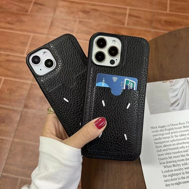 マルジェラ iPhone15/14 Proケース 4ステッチ Maison Margiela 芸能人  