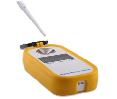 Digital clinical refractometer for dog and cat