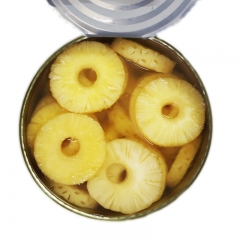 Canned pineapple