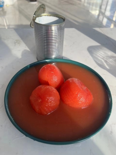Canned peeled tomato whole