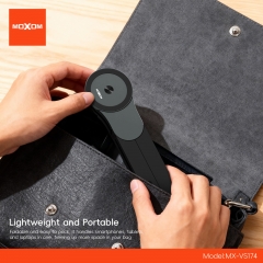 Foldable and rotatable manual suction cup holder