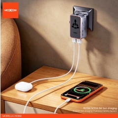 Worldwide Travel Fast Charger