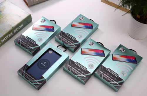 wireless QI power bank new package design