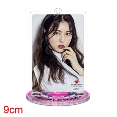 K-POP MOMOLAND Acrylic Standing Decoration Keychain