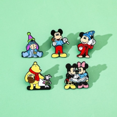 5 Styles Mickey Minnie Mouse Winnie the Pooh Cartoon Pin Anime Alloy Brooch