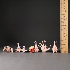 5款寄生兽 高约3-5cm，小彩盒尺寸5*5*8cm，大盒尺寸15.5*8.5*10.5cm，重约100g，一箱200套