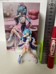 压泡面初音15CM，169克