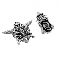 2 Styles Kuroshitsuji/Black Butler Cartoon Pin Anime Alloy Brooch