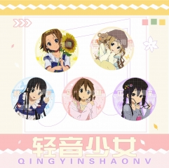 58mm轻音少女动漫田井中律秋山澪琴吹䌷徽章吧唧痛包挂饰二次元周边
