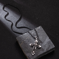 Patterned Men's Necklace