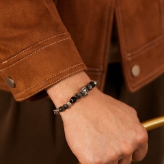 Bracelet à motifs pour homme