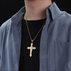 Collier homme à motifs