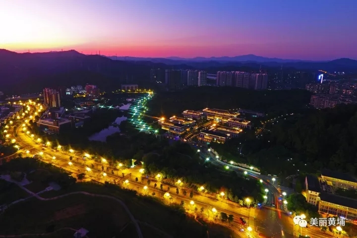 The Classic case of Jinsheng Led globe lights applied in Guangzhou Economic Development Zone