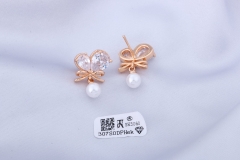 Champagne Gold/Silver Zircon Stud Earring with Imitation Pearl