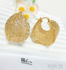 Earrings gold irregular hollow