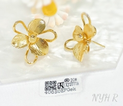 Earrings Gold Flower Polished