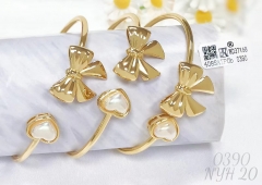 Bracelet set gold butterfly model