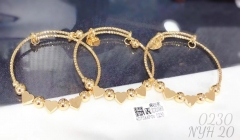 Bracelet set gold beads